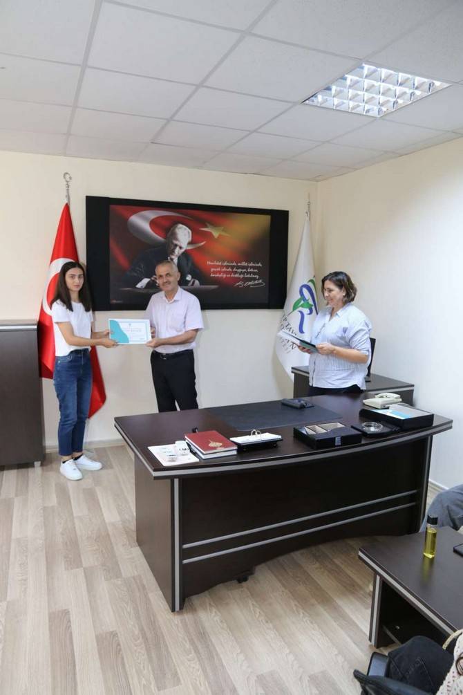 RTEÜ'de Stajını Tamamlayan Gürcü Öğrenciler Sertifikalarını Aldı 37