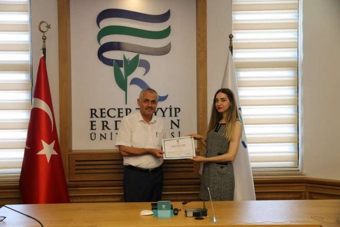 RTEÜ'de Stajını Tamamlayan Gürcü Öğrenciler Sertifikalarını Aldı 8
