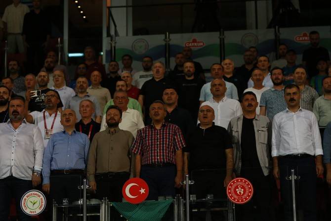 Çaykur Rizespor - Fatih Karagümrük maçından kareler 13