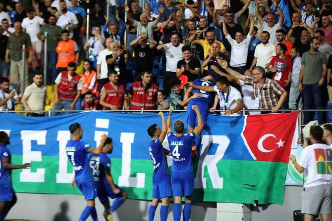 Çaykur Rizespor - Fatih Karagümrük maçından kareler 39