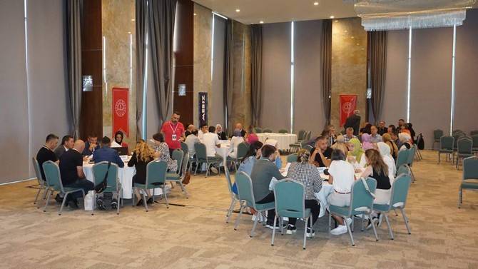 Rize'de Birleştiren ve Bizleştiren Eğitim Hareketi: MEBİZ Çalıştayı 17