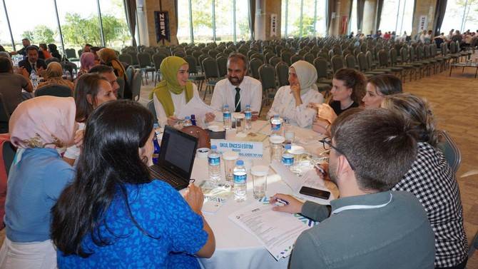 Rize'de Birleştiren ve Bizleştiren Eğitim Hareketi: MEBİZ Çalıştayı 23