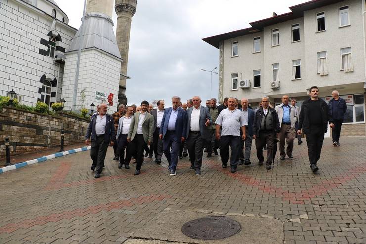 AK Parti Genel Başkan Yardımcısı Yazıcı, Kendirli'yi ziyaret etti 10