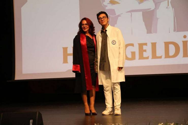 RTEÜ Tıp Fakültesi Öğrencileri Beyaz Önlüklerini Giydi 14