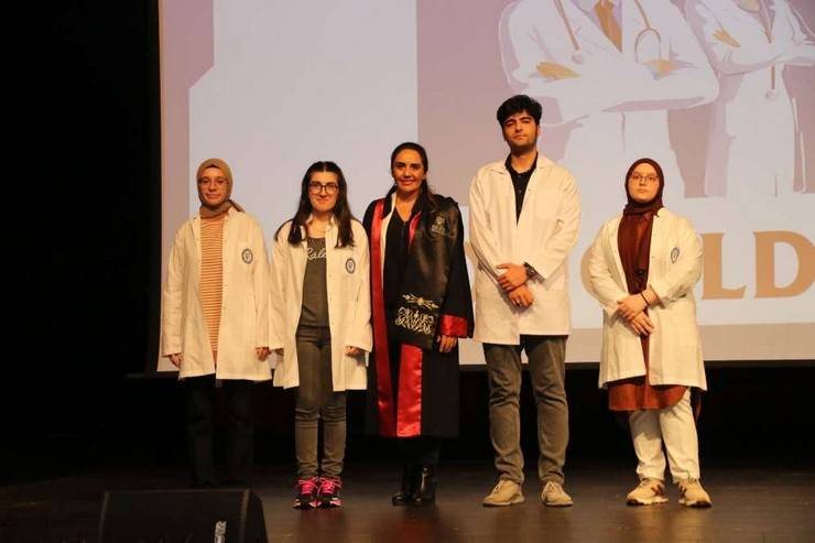 RTEÜ Tıp Fakültesi Öğrencileri Beyaz Önlüklerini Giydi 25