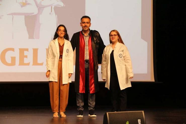 RTEÜ Tıp Fakültesi Öğrencileri Beyaz Önlüklerini Giydi 4