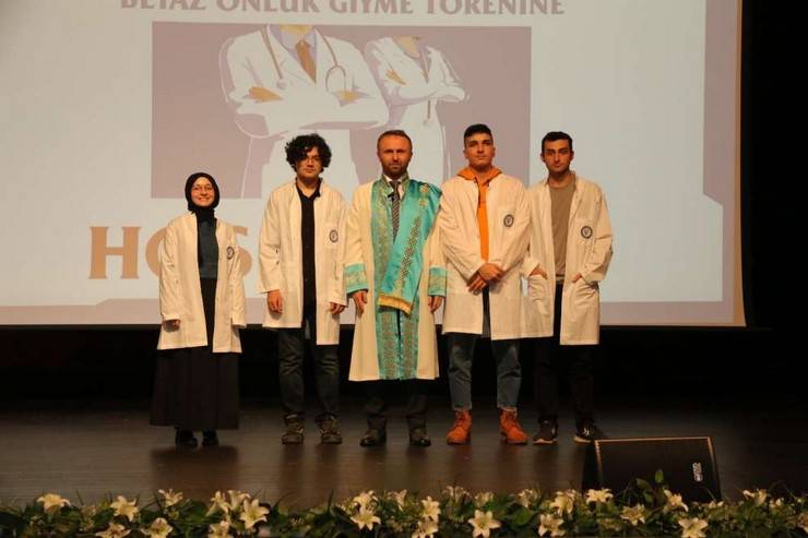 RTEÜ Tıp Fakültesi Öğrencileri Beyaz Önlüklerini Giydi 43