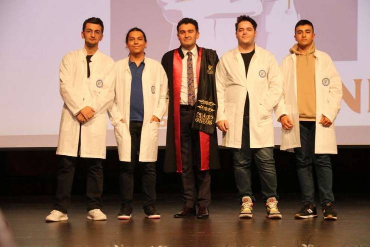RTEÜ Tıp Fakültesi Öğrencileri Beyaz Önlüklerini Giydi 44