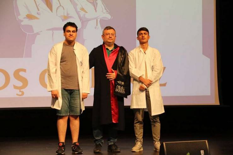 RTEÜ Tıp Fakültesi Öğrencileri Beyaz Önlüklerini Giydi 8