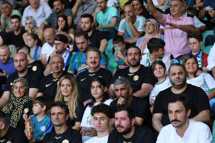 Çaykur Rizespor - EMS Yapı Sivasspor maçında nfotoğraflar 16