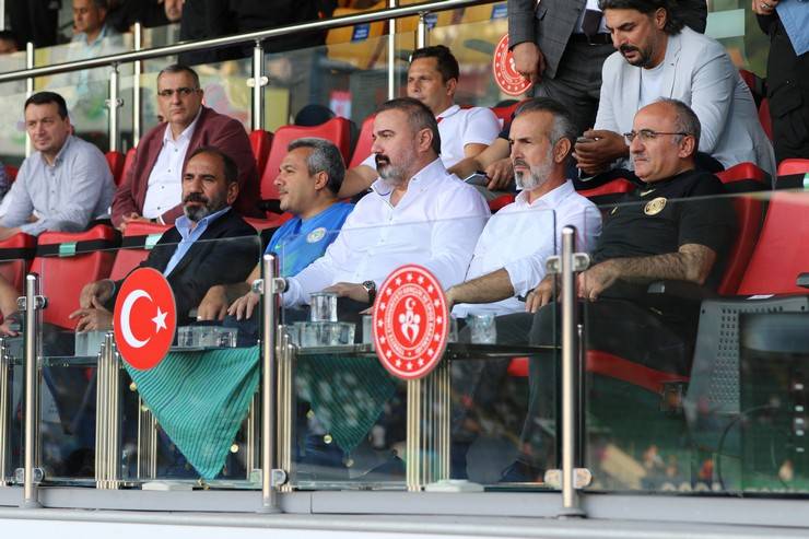 Çaykur Rizespor - EMS Yapı Sivasspor maçında nfotoğraflar 2