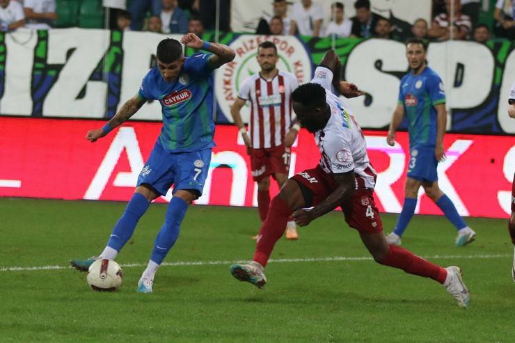 Çaykur Rizespor - EMS Yapı Sivasspor maçında nfotoğraflar 62