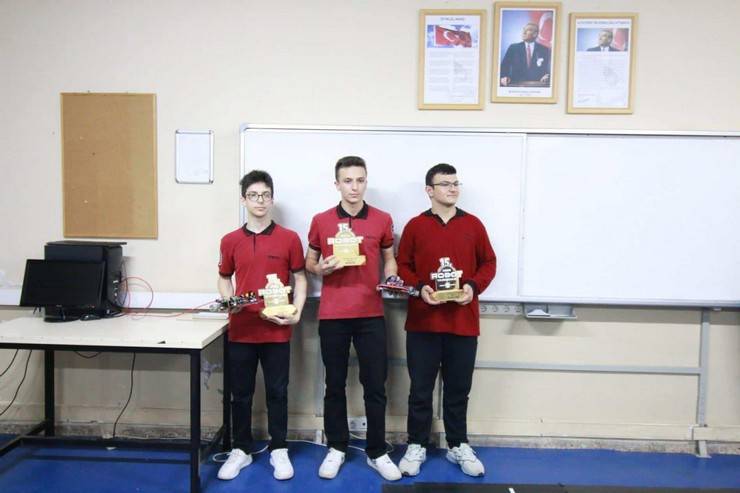 15. MEB Robot Yarışması Rize Şampiyonları Ödüllendirildi 15