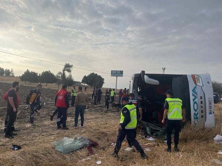 Amasya'da yolcu otobüsü kazası: 6 ölü, 35 yaralı 10