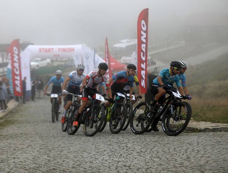 Rize'de Uluslararası MTB Cup Dağ Bisikleti Yarışları yapıldı 1