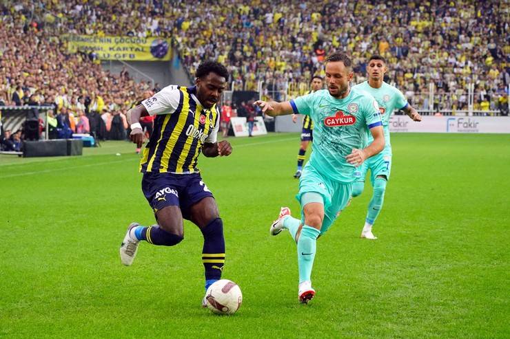 Fenerbahçe - Çaykur Rizespor maçından kareler 25