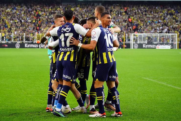 Fenerbahçe - Çaykur Rizespor maçından kareler 40