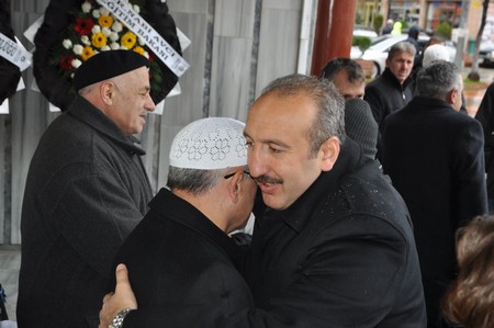 Müdür Aktaş'ın Annesi Defnedildi 1