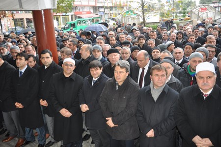 Müdür Aktaş'ın Annesi Defnedildi 5