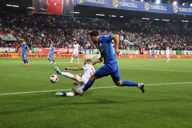 Çaykur Rizespor-Galatasaray maçından kareler 21