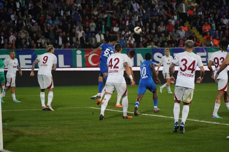 Çaykur Rizespor-Galatasaray maçından kareler 5