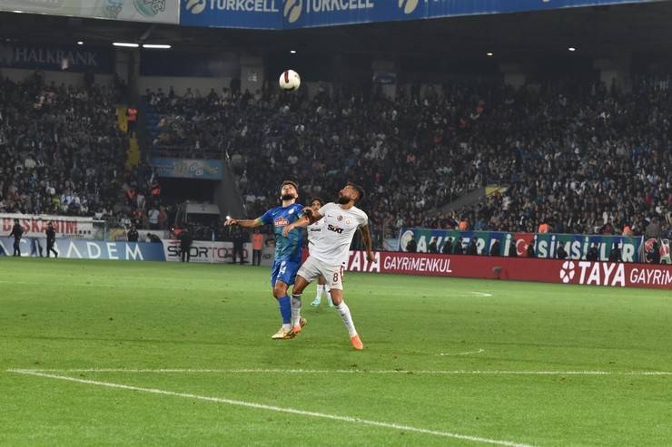 Çaykur Rizespor-Galatasaray maçından kareler 55