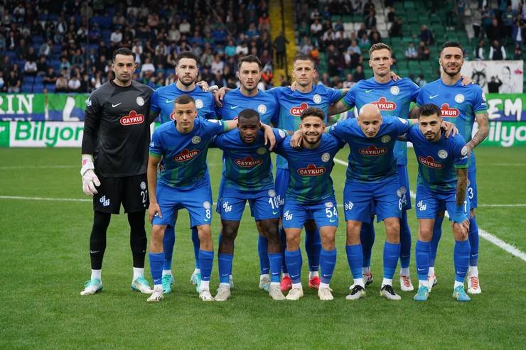 Çaykur Rizespor-İstanbulspor maçından kareler 1