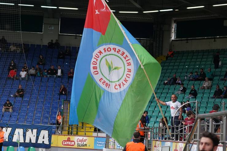 Çaykur Rizespor-İstanbulspor maçından kareler 7