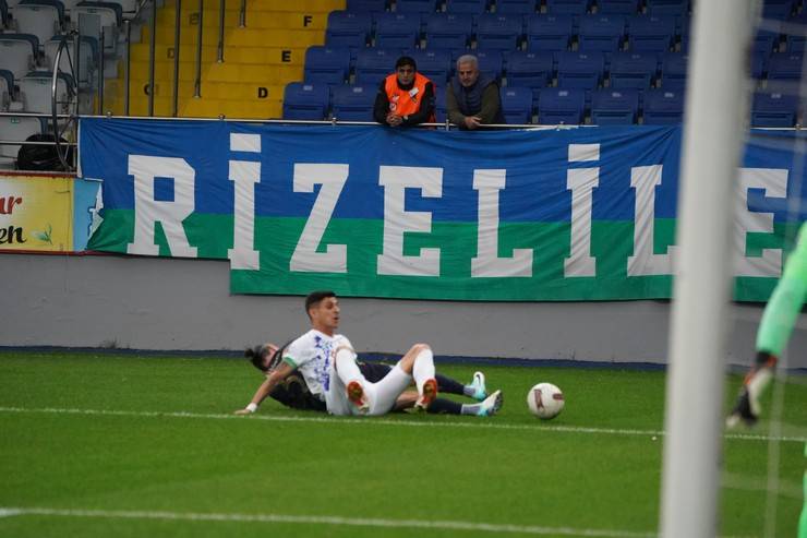 Çaykur Rizespor  - Dinamo Batumi hazırlık maçından kareler 26