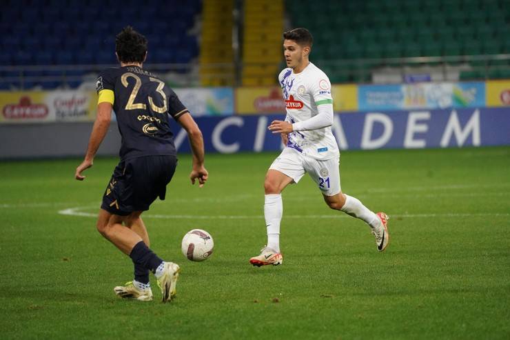 Çaykur Rizespor  - Dinamo Batumi hazırlık maçından kareler 38