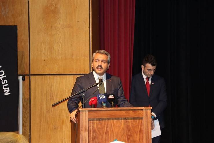 Gençlik ve Spor Bakanı Bak, Rize'de Öğretmenler Günü töreninde konuştu 14