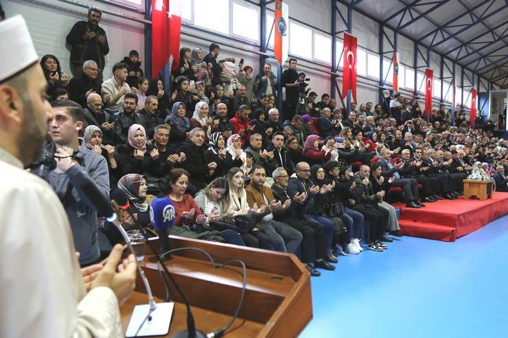 Rize eğitimini tamamlayan 365 polis adayı yemin etti 12