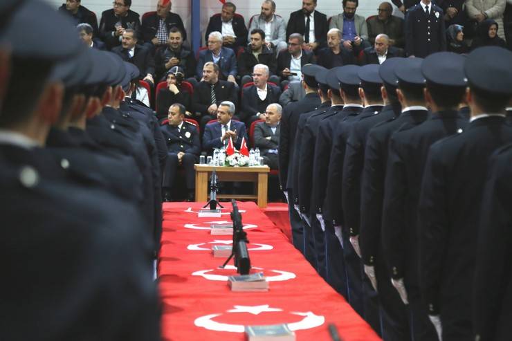 Rize eğitimini tamamlayan 365 polis adayı yemin etti 29