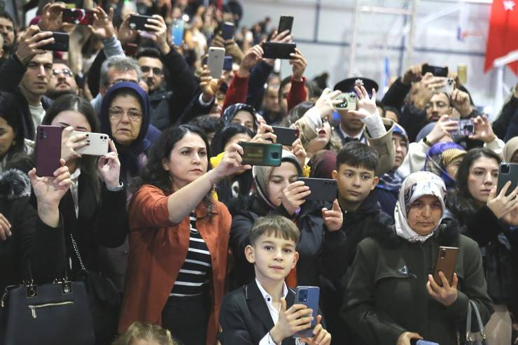 Rize eğitimini tamamlayan 365 polis adayı yemin etti 3