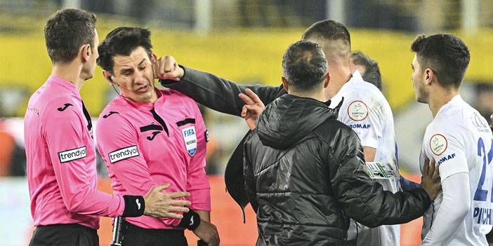 MKE Ankaragücü Kulübü Başkanı Faruk Koca Çaykur Rizespor maçı sonrası hakeme yumruk attı