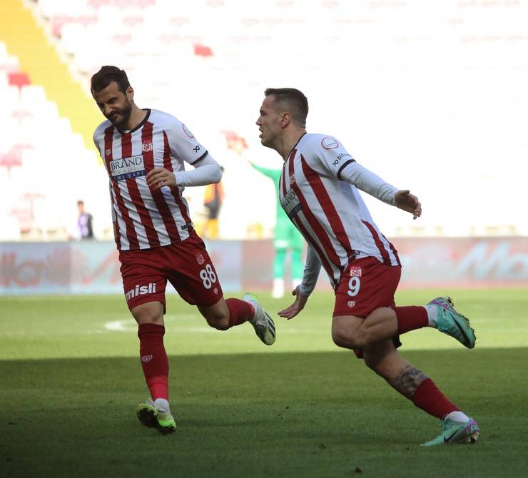 EMS Yapı Sivasspor - Çaykur Rizespor Maçından Fotoğraflar 14