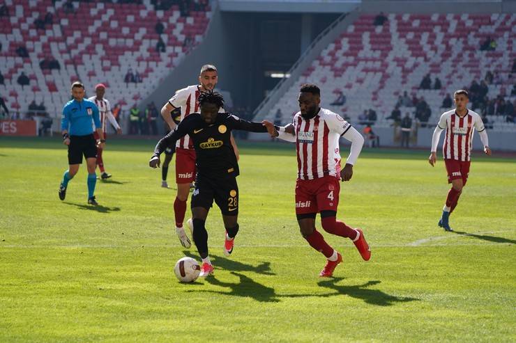 EMS Yapı Sivasspor - Çaykur Rizespor Maçından Fotoğraflar 24