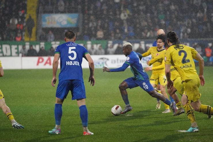 Çaykur Rizespor - Fenerbahçe maçından notlar 39