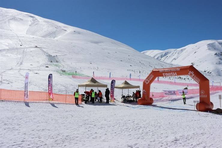 Türkiye Dağ Kayağı Şampiyonası, Rize'de başladı 21