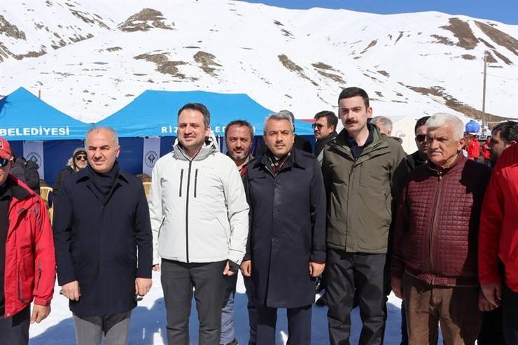 Türkiye Dağ Kayağı Şampiyonası, Rize'de başladı 25
