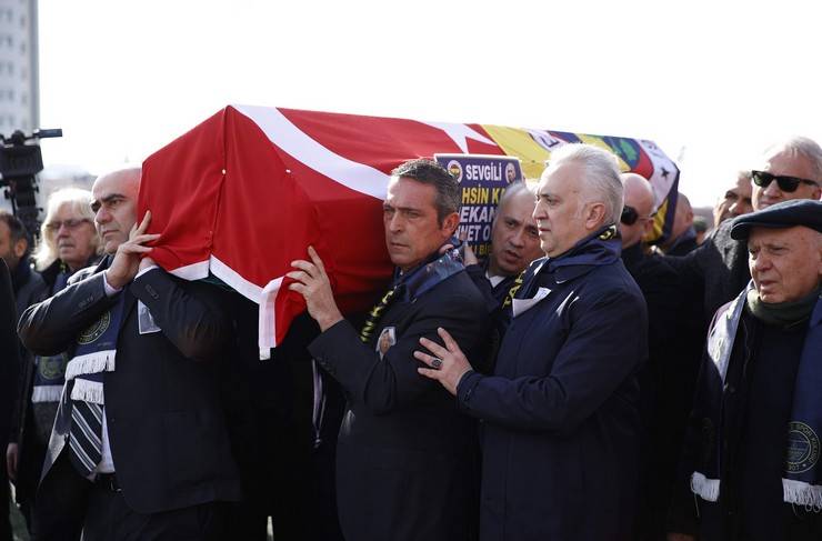 Fenerbahçe’nin 32. başkanı Rizeli iş insanı Tahsin Kaya son yolculuğuna uğurlandı 13