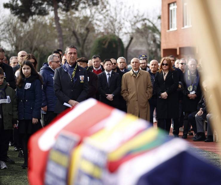 Fenerbahçe’nin 32. başkanı Rizeli iş insanı Tahsin Kaya son yolculuğuna uğurlandı 5