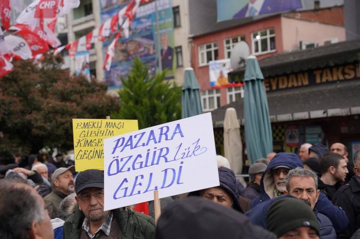 CHP Genel Başkanı Özgür Özel Rize'de konuştu 11
