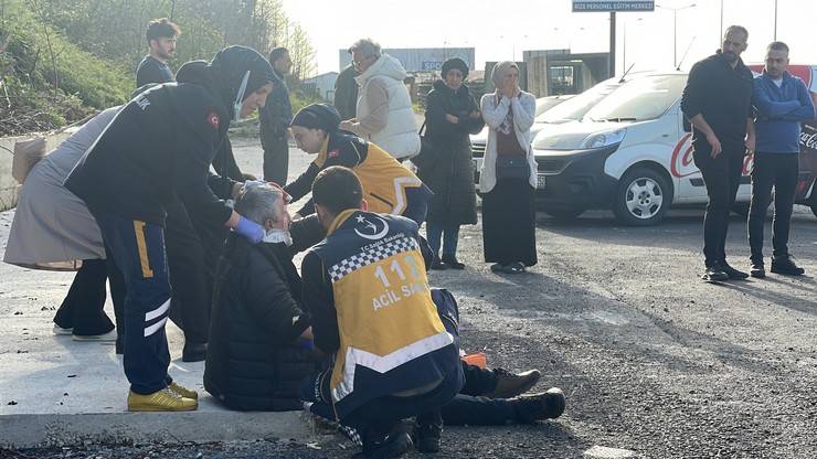 Rize'de Trafik Kazası: 4 Yaralı 13