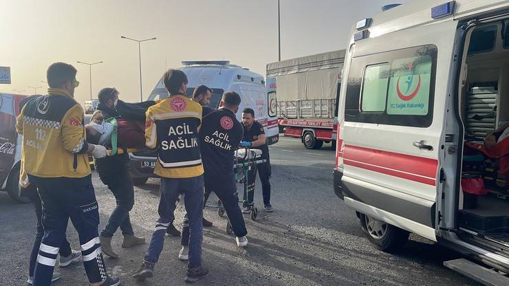 Rize'de Trafik Kazası: 4 Yaralı 14