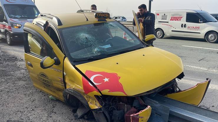Rize'de Trafik Kazası: 4 Yaralı 16
