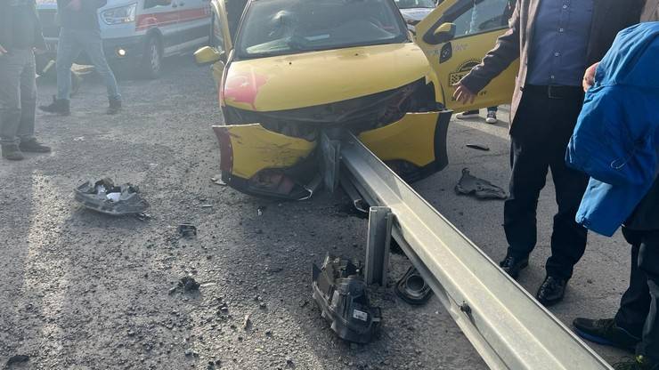 Rize'de Trafik Kazası: 4 Yaralı 2