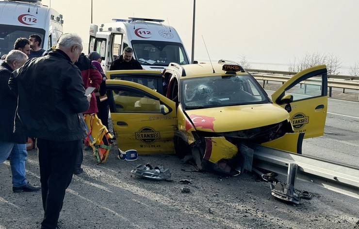 Rize'de Trafik Kazası: 4 Yaralı 9