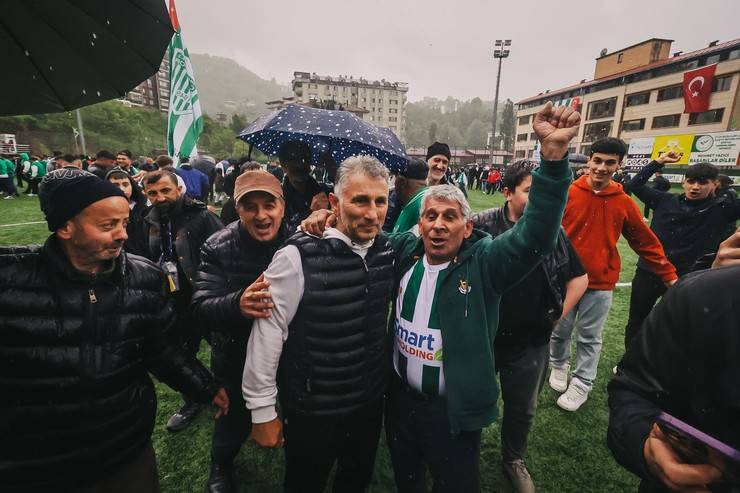 Şampiyon Çayelispor 3. Lig’e Yükseldi 25