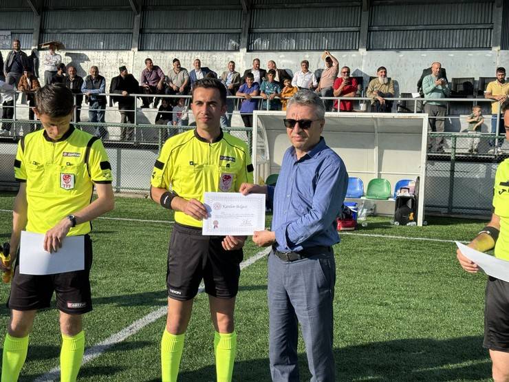 Rize’de hafızların futbol turnuvasında anlamlı mesaj 27